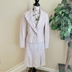 Escada Tweed Textured 2 Piece Suit Pink Sz 8